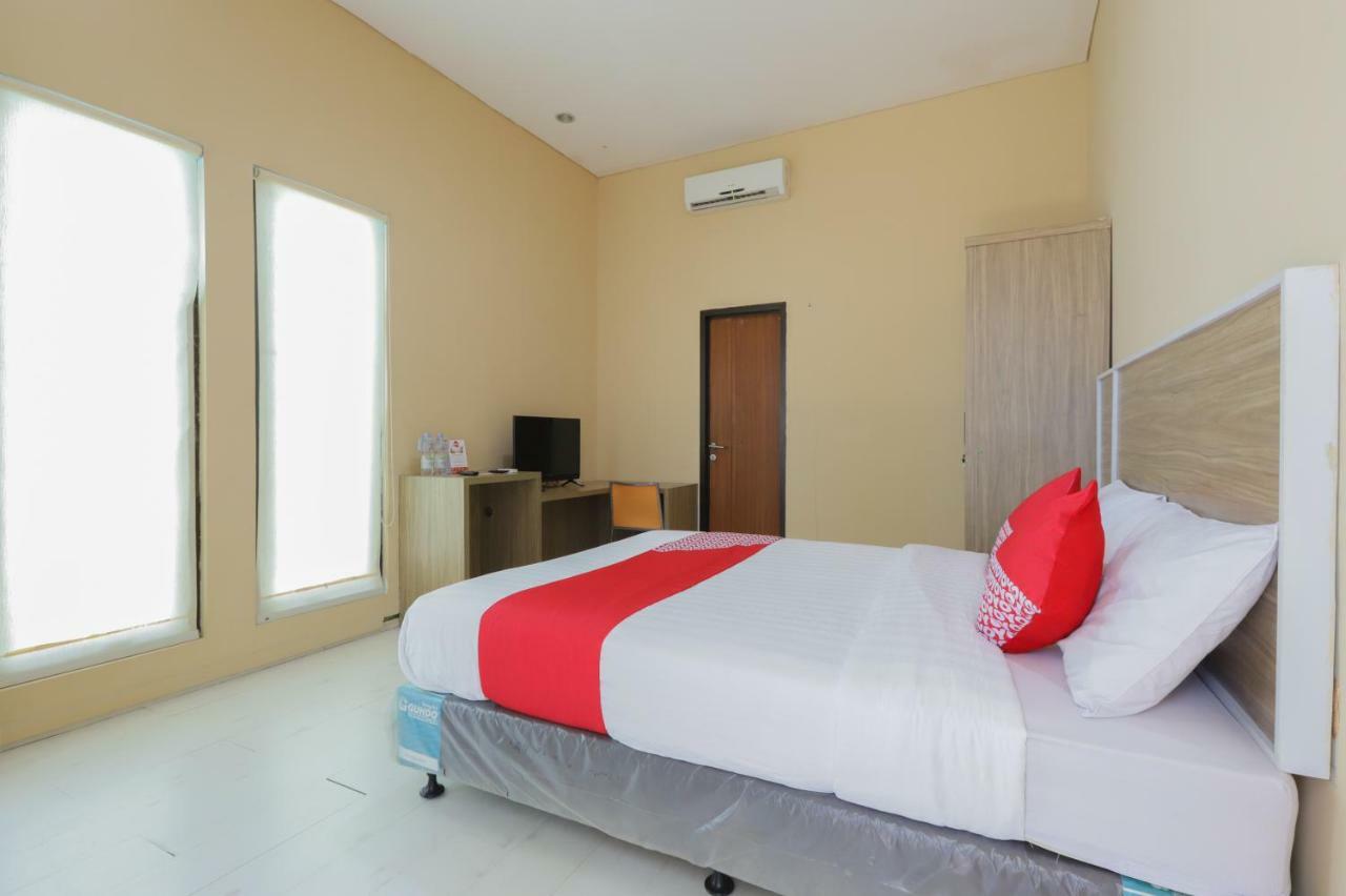 Oyo 968 Tirthankara Residence Jakarta Buitenkant foto