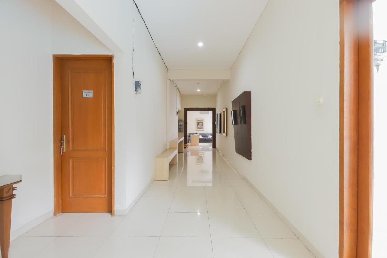 Oyo 968 Tirthankara Residence Jakarta Buitenkant foto